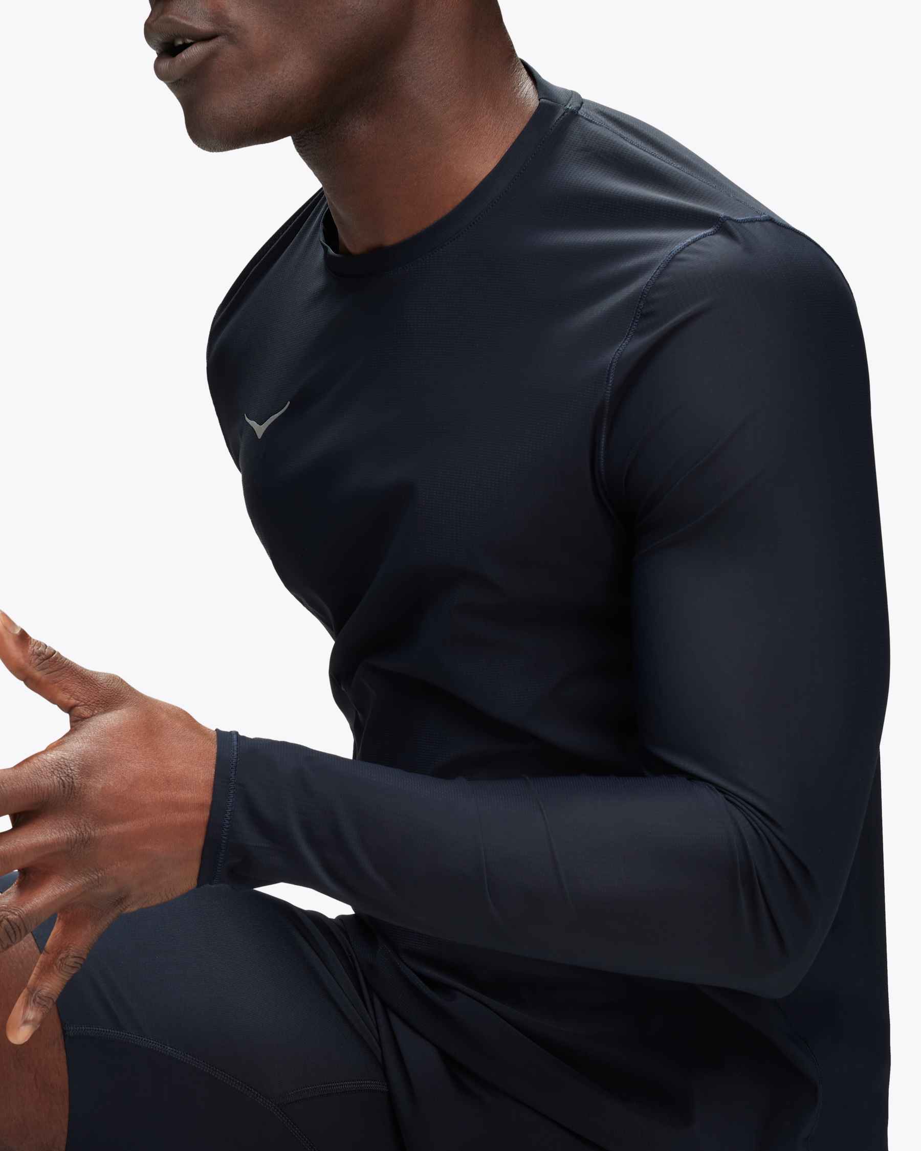 1151072-BLK_04.jpg Airolite Run Long Sleeve - Image 3